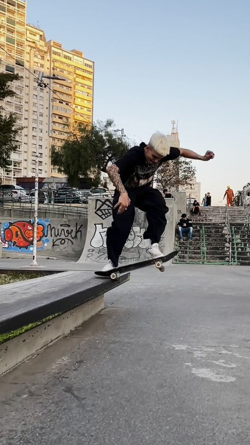 João Richter - nollie flip BS tailslide