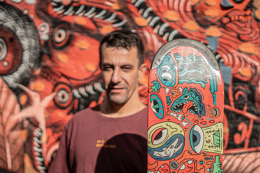 4Msb pro rider Rodrigo Leal showing his signature skateboard deck Doodle Rodrigo Leal multicolour with TIPtech for better pop and durability.