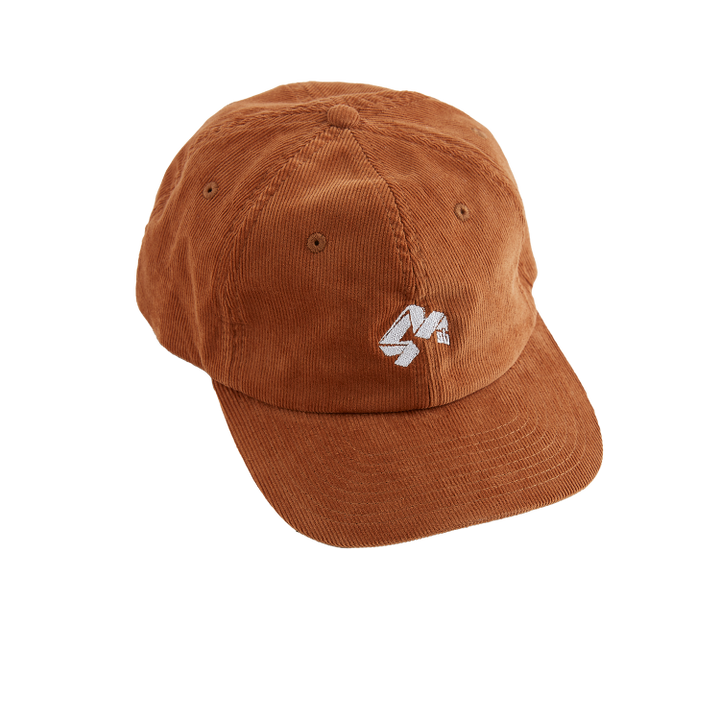 4Msb corduroy cap Quatro in the color camel with the 4Msb logo Quatro embroidered in white at the front.