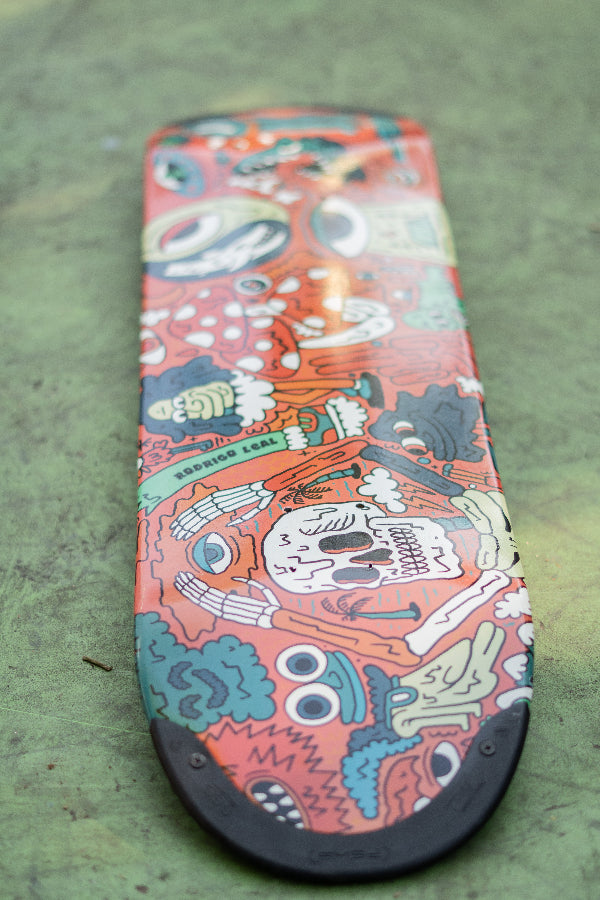 4Msb skateboard deck Doodle Rodrigo Leal multicolour with TIPtech for better pop and durability.