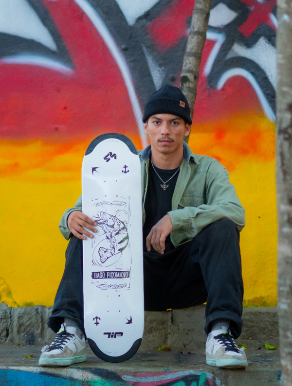 4Msb team rider Adriano Alvarez with 4Msb deck Tiago Picomano.