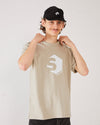 skateboarder wearing a beige skateovation t-shirt SO 720 stone and a black 4Msb cord cap quatro.