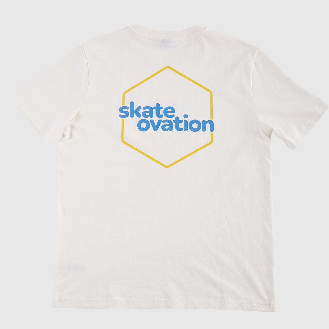 Skateovation T-shirt SO Honeycomb Off white with the yellow honeycomb pattern on the back, where the yellow lines form the pattern, revealing the white fabric underneath. In the center skateovation is written in blue.